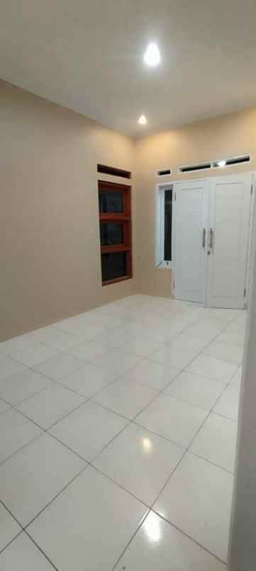 dijual rumah murah siap huni cihanjuang cimahi