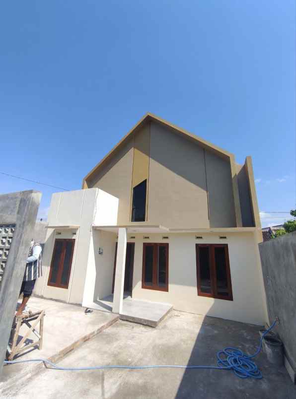 dijual rumah ngemplak kartasura