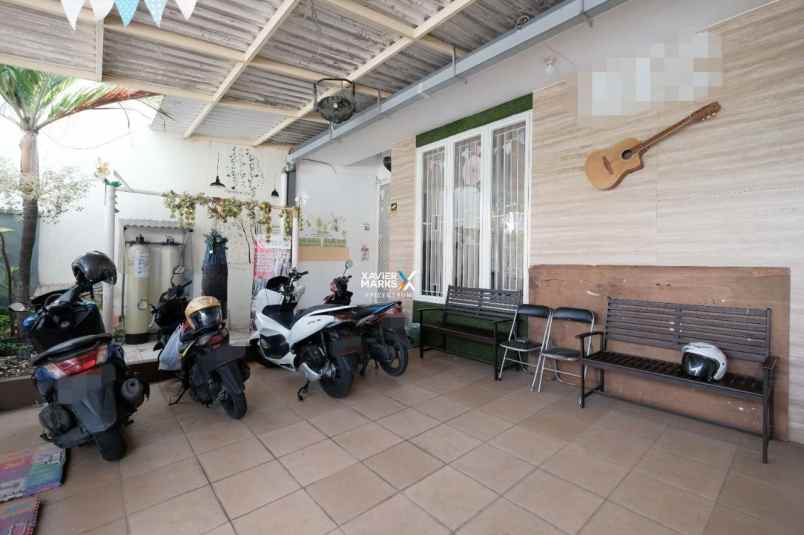 dijual rumah nirwana eksekutif