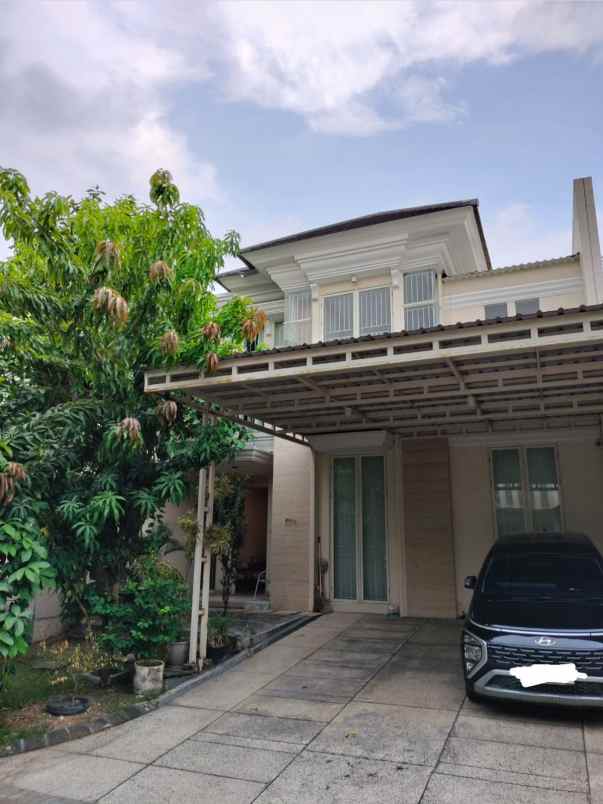 dijual rumah pakuwon indah the mansion