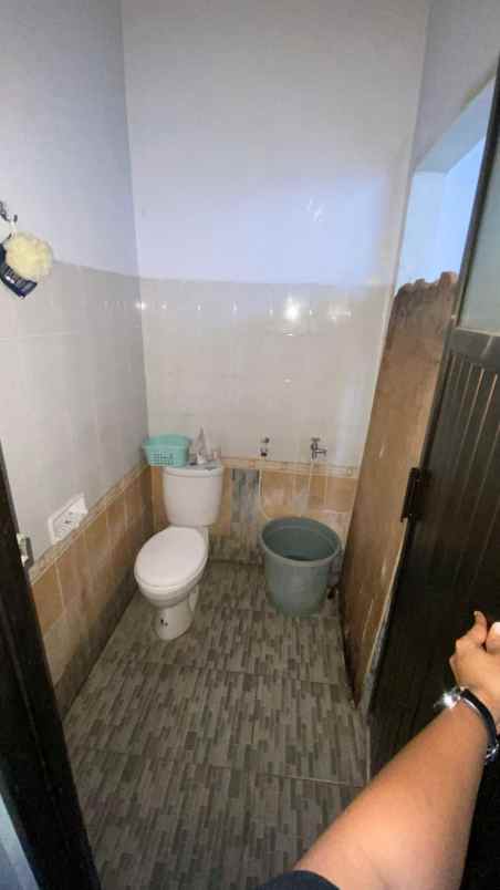 dijual rumah palm spring jambangan