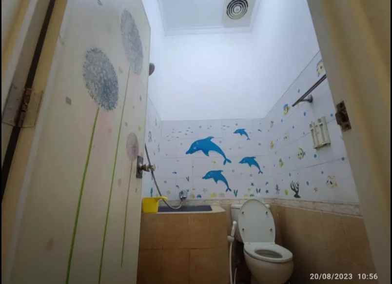 dijual rumah palm spring jambangan surabaya