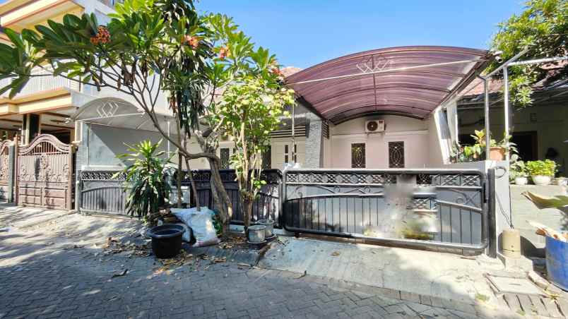 dijual rumah palm spring jambangan surabaya