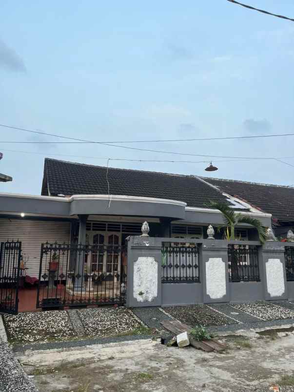 dijual rumah pamulang