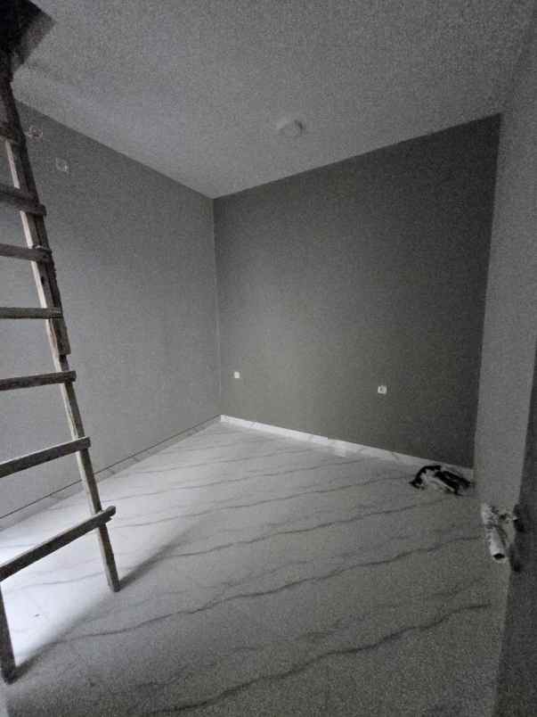 dijual rumah pantai mentari