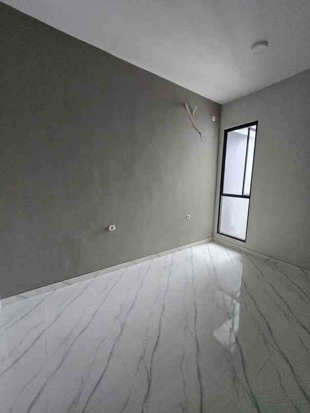 dijual rumah pantai mentari