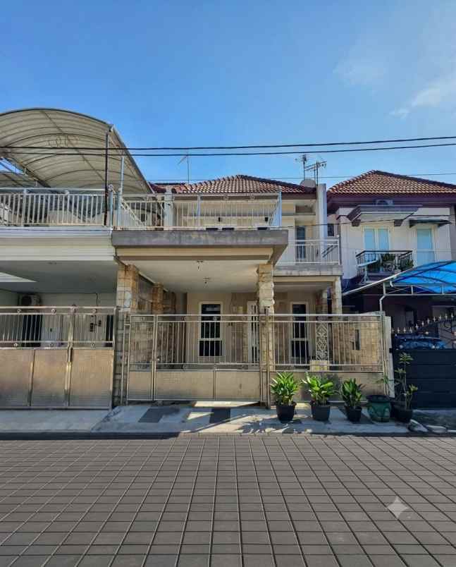 dijual rumah pantai mentari
