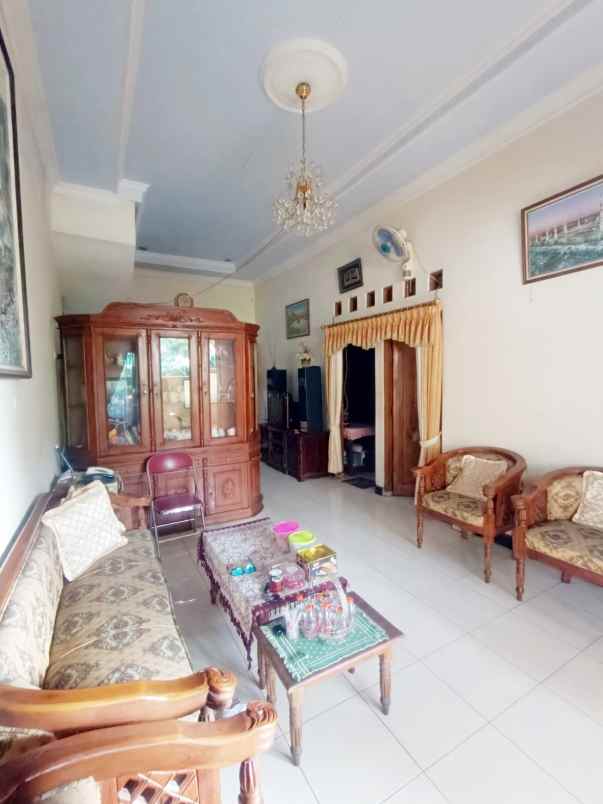 dijual rumah pasadena manyaran semarang