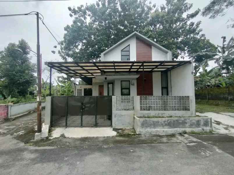 dijual rumah pemda sleman