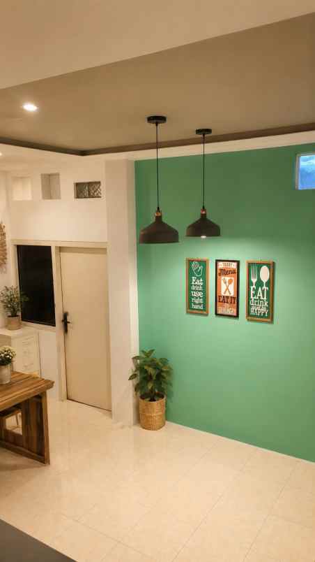 dijual rumah perum babatan pilang