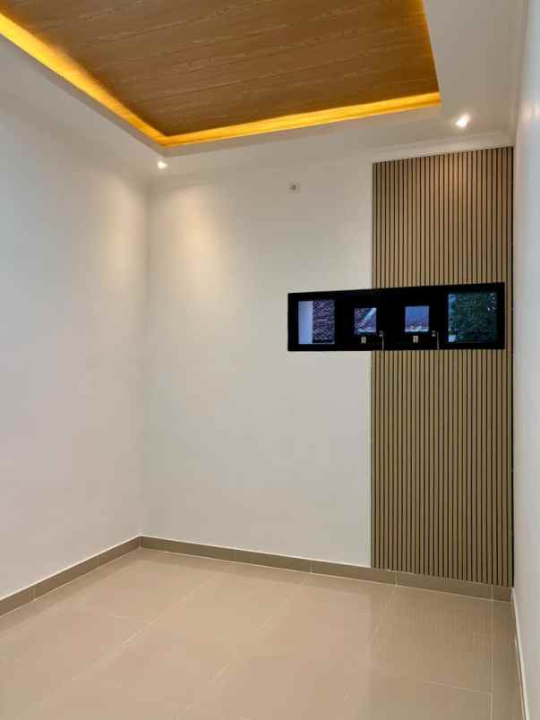 dijual rumah perum graha prima baru