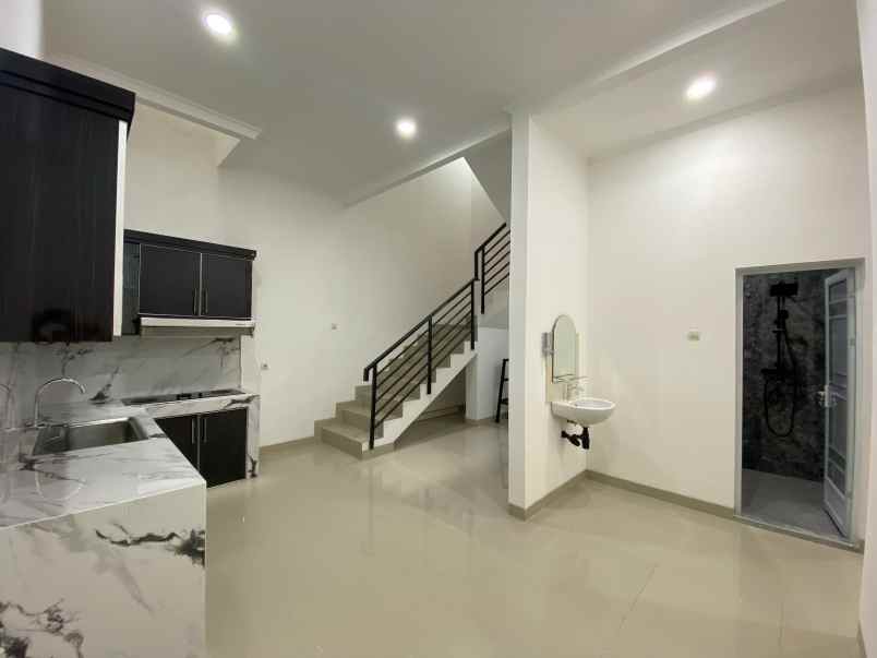 dijual rumah perum sunter graha pratama