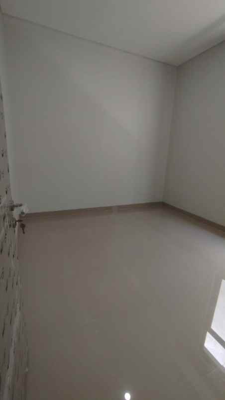 dijual rumah perumahan batu indah