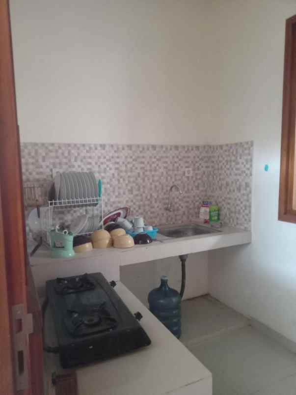 dijual rumah perumahan dealova