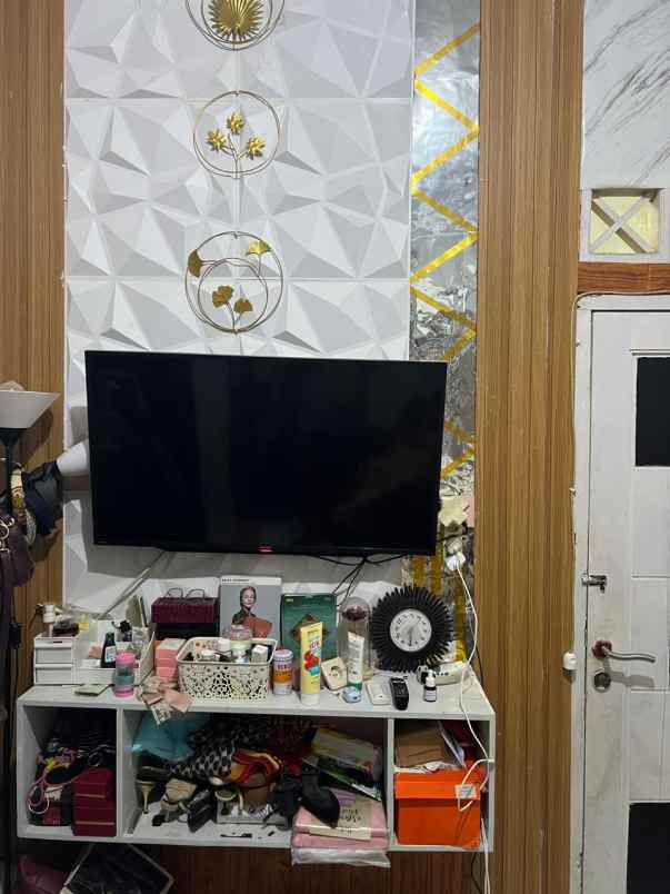 dijual rumah perumahan duta graha duta