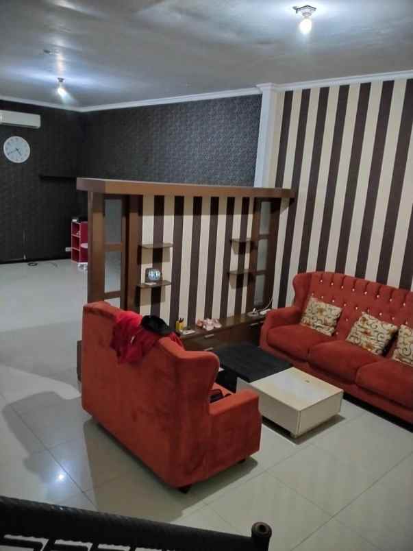 dijual rumah perumahan gayung kebonsari