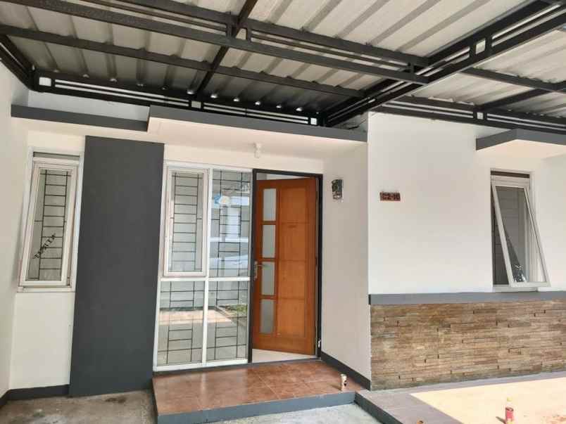 dijual rumah perumahan katapang indah