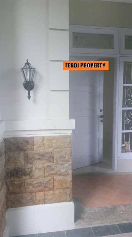 dijual rumah perumahan kota wisata cibubur