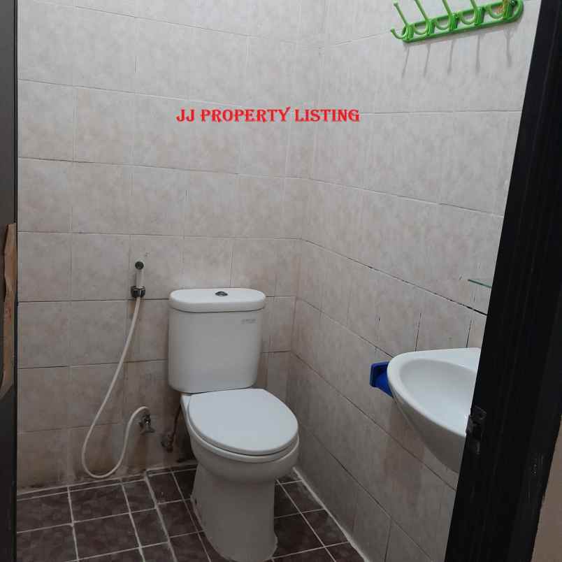 dijual rumah perumahan park residence