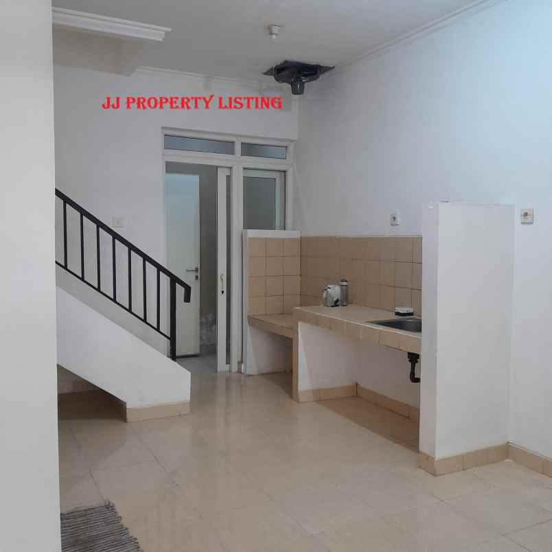 dijual rumah perumahan park residence