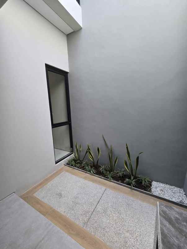 dijual rumah perumahan tambak medokan