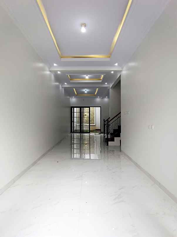 dijual rumah pinang ranti