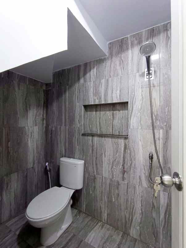 dijual rumah pinang ranti