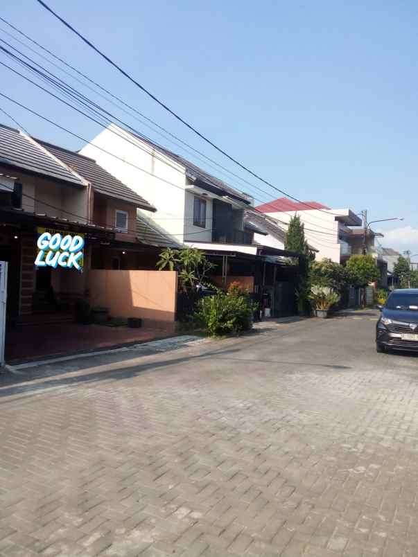 dijual rumah pinus regency bandung