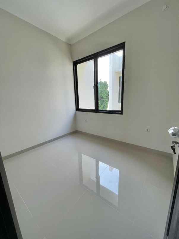 dijual rumah pondok benda