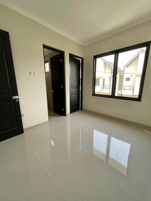 dijual rumah pondok benda