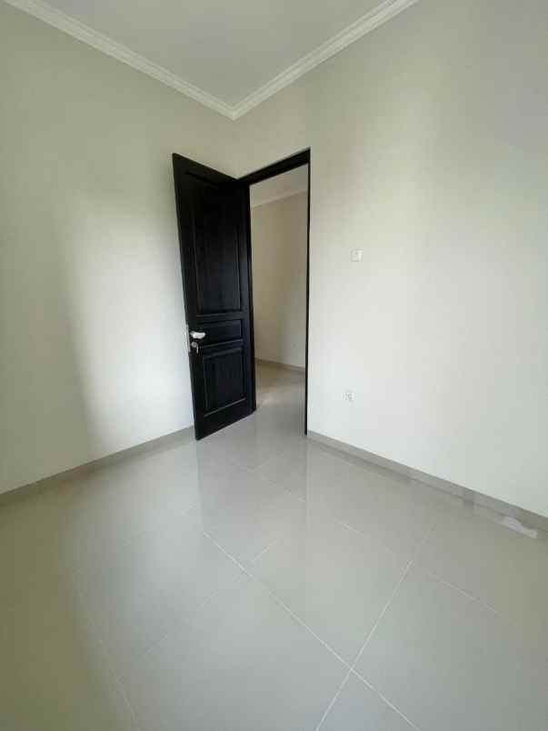 dijual rumah pondok benda