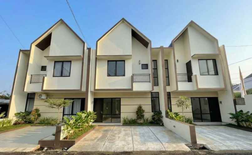 dijual rumah pondok benda
