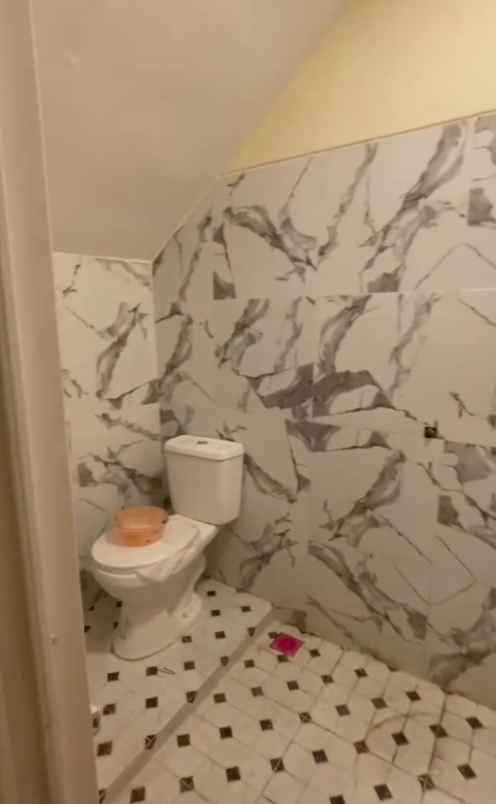 dijual rumah pondok benowo indah