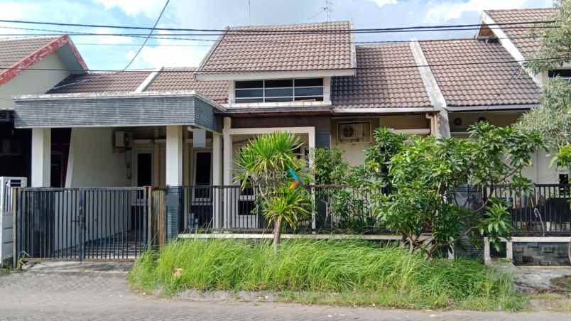 dijual rumah pondok chandra