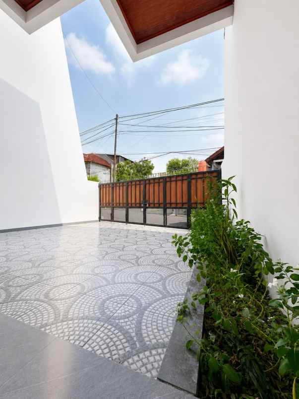 dijual rumah pondok gede