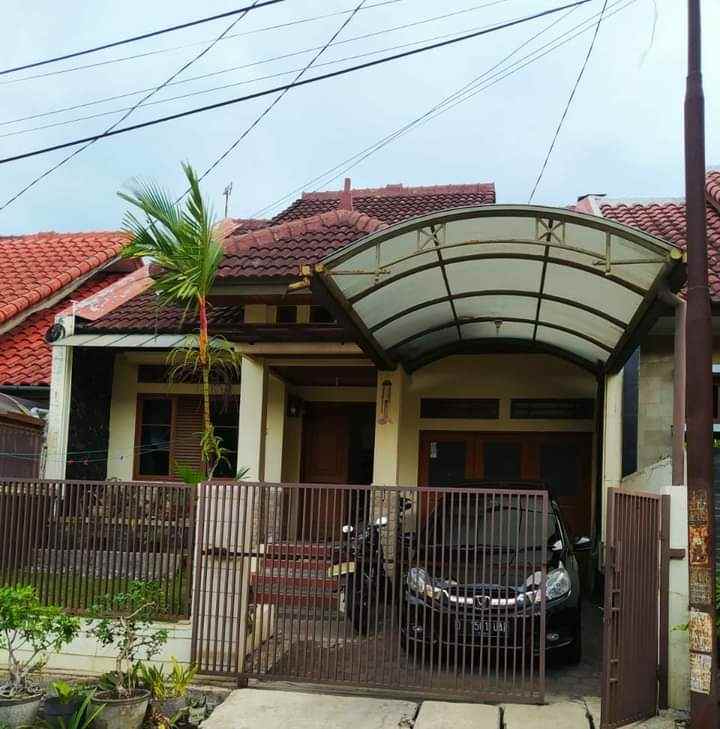 dijual rumah pondok hijau