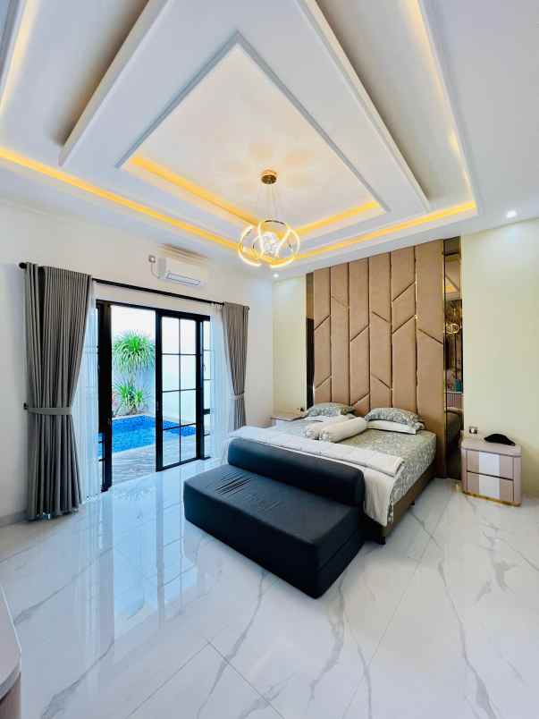 dijual rumah pondok indah