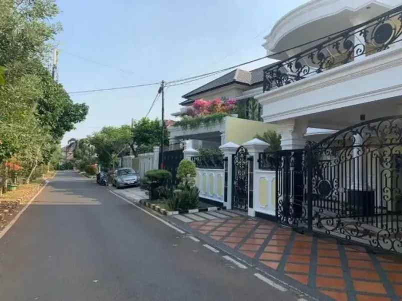 dijual rumah pondok kelapa