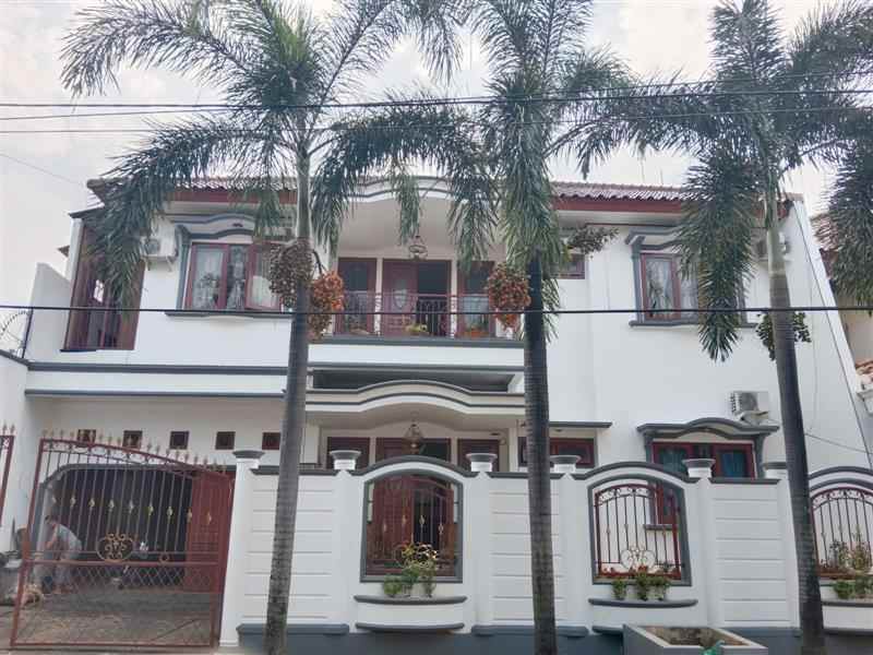dijual rumah pondok kelapa jakarta timur