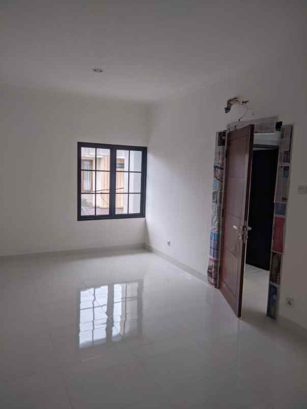 dijual rumah pondok pucung