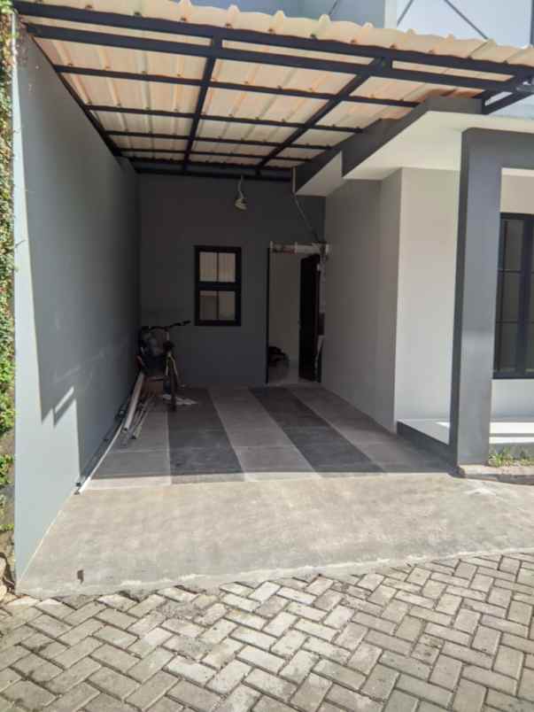 dijual rumah pondok pucung