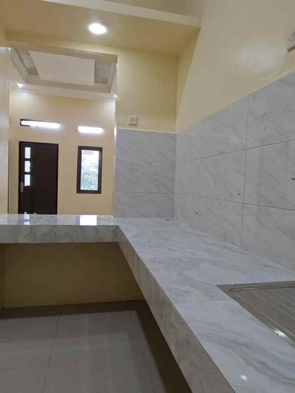 dijual rumah pondok ungu permai cluster