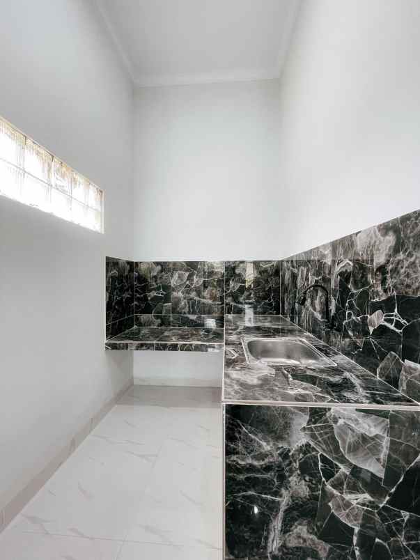 dijual rumah pondok ungu permai sektor