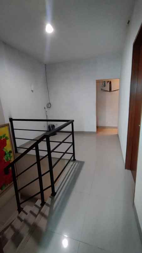 dijual rumah premier estate 3 kranggan bekasi