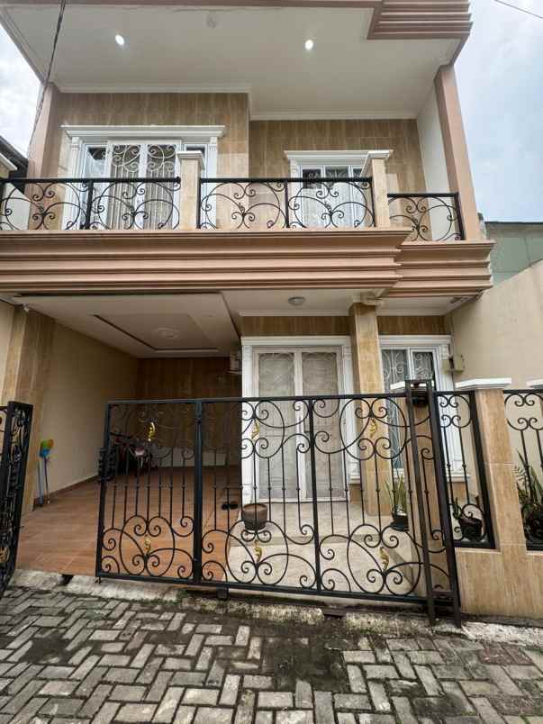 dijual rumah puri asrana sawangan