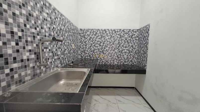 dijual rumah purwomartani