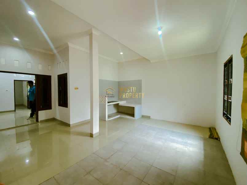 dijual rumah purwomartani kalasan