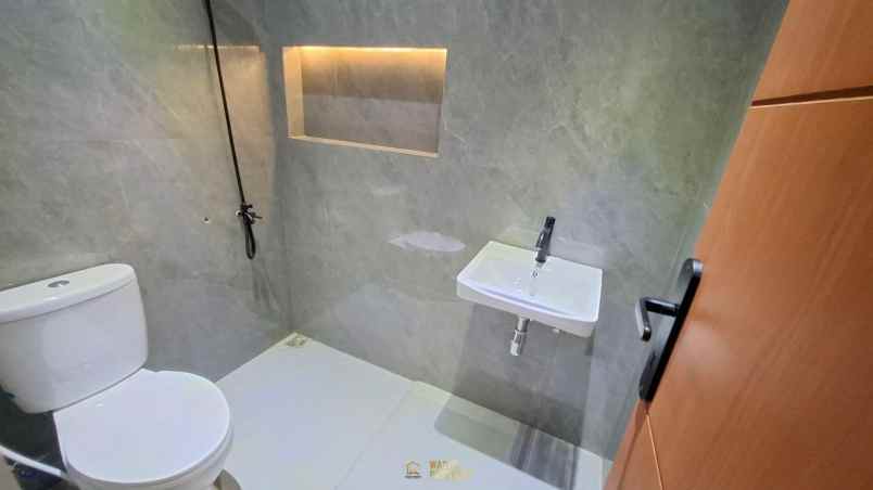 dijual rumah purwomartani kalasan