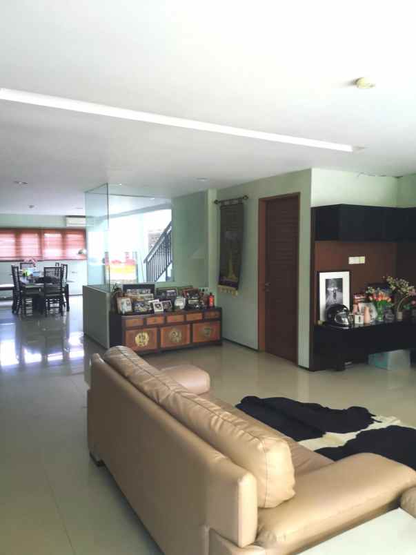 dijual rumah rawamangun pulogadung