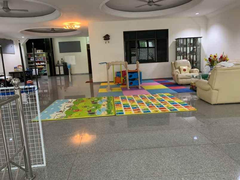 dijual rumah raya dharma husada indah